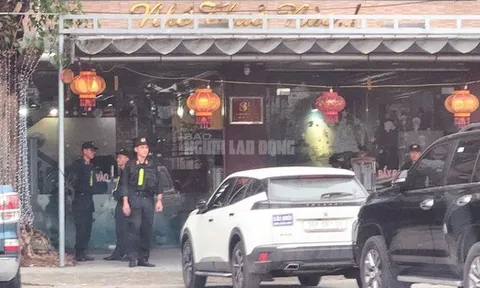 Nhiều cảnh sát phong tỏa, xuất hiện tại nhà 1 doanh nhân có tiếng ở Thanh Hóa
