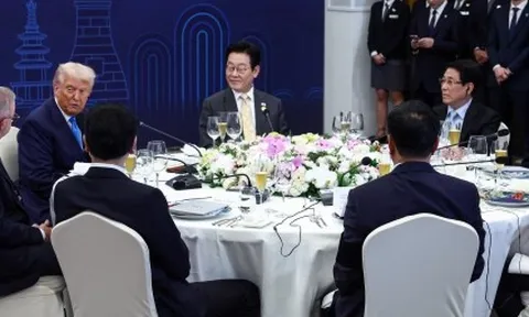 Ông Trump công bố đột phá thương mại với Hàn Quốc trong chuyến công du châu Á