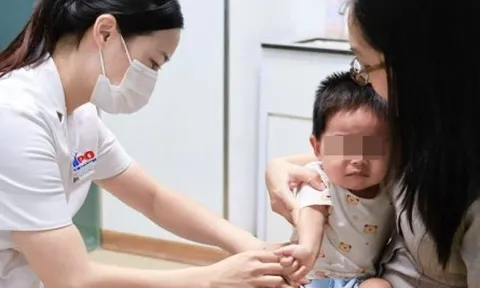 Trẻ nhập viện vì cúm mùa tăng, nhiều ca biến chứng nặng