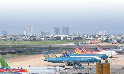 Bộ Xây dựng sẽ quyết định giá tối đa vé máy bay nội địa hạng phổ thông
