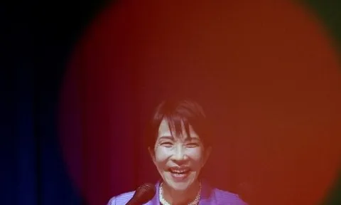 Thủ tướng Nhật Bản đề xuất cắt giảm lương của mình và các bộ trưởng