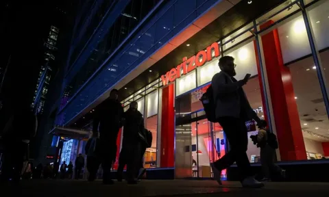 Verizon và cú sốc sa thải 13.000 người lớn nhất lịch sử: Tín hiệu của một cuộc tái cấu trúc sâu và cuộc đua sinh tồn trong viễn thông Mỹ