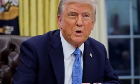 Ông Trump tuyên bố hủy toàn bộ sắc lệnh của ông Biden được ký bằng máy tự động