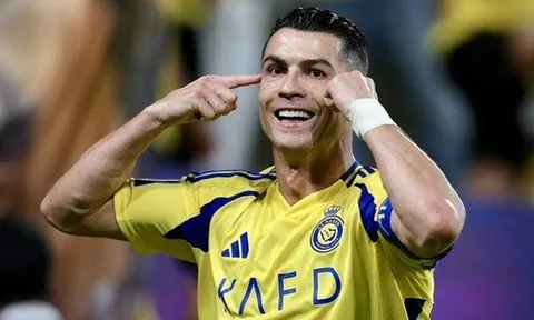 Ronaldo đáng đồng tiền bát gạo
