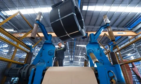 Hàng nghìn tấn loại thép cường độ cao duy nhất Hòa Phát sản xuất được tại Việt Nam được dùng tại Sân bay Long Thành, các dự án cao tốc, Aeon Mall, Vinhomes