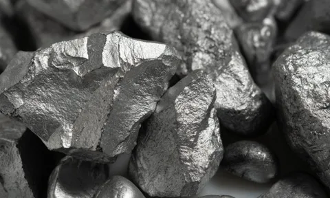 Giá ‘kim loại của quỷ’ lập kỷ lục giữa cơn khát cung, dự báo chưa dừng đà tăng vì 2 nguyên nhân