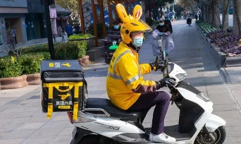 Cuốc giao hàng định mệnh khiến cuộc đời nam shipper sinh năm 2002 đảo chiều