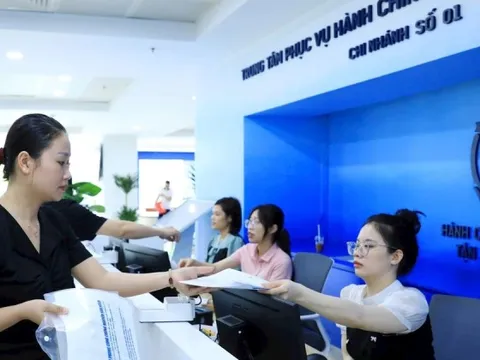 Hà Nội yêu cầu dừng việc thu nộp hồ sơ giấy liên quan đến thủ tục sổ đỏ