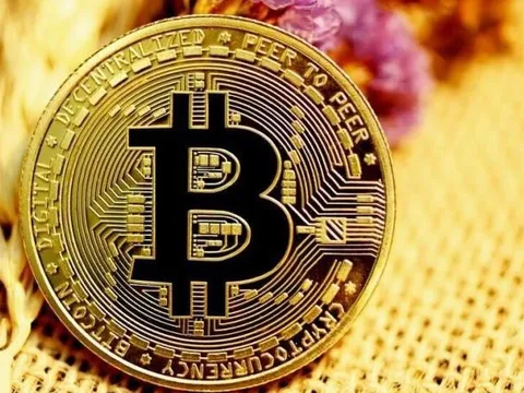Thị trường tiền số hôm nay, 27-10: Điều gì xảy ra nếu Bitcoin mất mốc 109.000 USD?