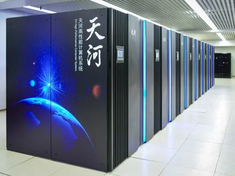 Không cần máy tính lượng tử, Trung Quốc vẫn giải được bài toán “bất khả thi” nhờ AI và siêu máy tính cổ điển