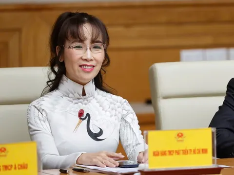 Tháng 10 bùng nổ của Tỷ phú Nguyễn Thị Phương Thảo: Tài sản tiệm cận 4,5 tỷ USD, hàng loạt thương vụ lớn, ghi dấu thị trường quốc tế