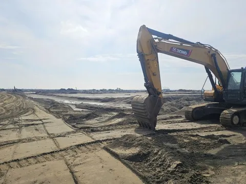 Vingroup đưa công nghệ hiện đại nhất thế giới vào san lấp nền dự án Vinhomes Cần Giờ