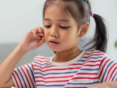 Tại sao một số phụ huynh không học cao lại nuôi dạy được những đứa con có năng khiếu học thuật?