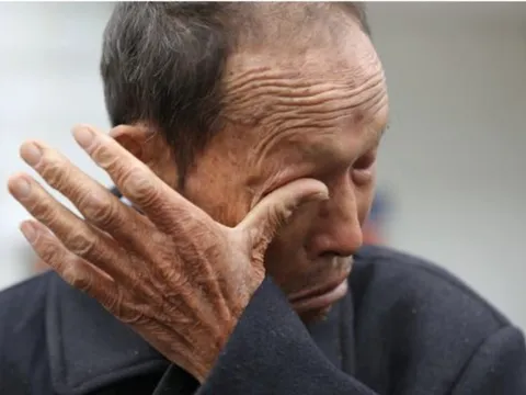 “50 không giao tiền, 60 không đưa lời, 70 không ở lại, 80 không mời cơm” nghĩa là gì? Lời dặn tưởng lạ mà cực thấm!