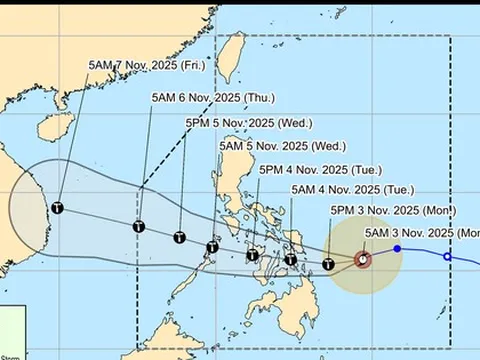 Dự báo đáng lo ngại của Philippines về cấp "siêu bão" của Kalmaegi