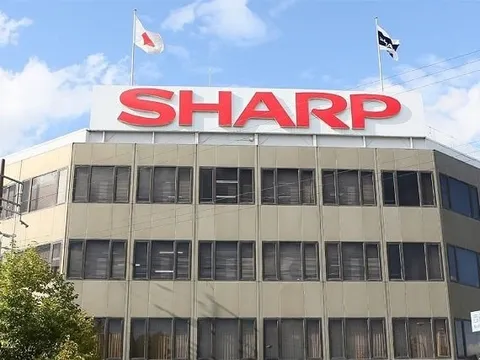 'Tượng đài Nhật Bản' một thời Sharp muốn lấn sân mảng AI, xe điện, robot