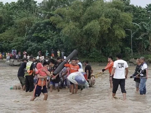 Bão Kalmaegi đổ bộ, đi đúng đường siêu bão Haiyan, gây thiệt hại rất lớn ở Philippines