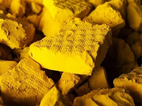 1.000 tấn uranium của Niger được đưa tới Nga gây ra báo động ở Paris