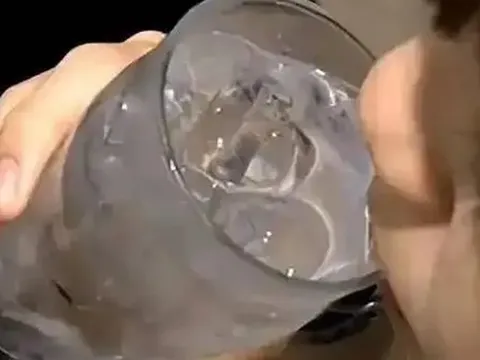 Ngày càng có nhiều người nhồi máu cơ tim buổi sáng, bác sĩ nghẹn giọng nói có 3 loại nước là thủ phạm: "Uống ít 3 món này đi thôi"