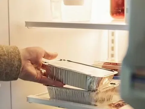 Sai lầm khi bảo quản đồ ăn thừa trong tủ lạnh khiến vi khuẩn sinh sôi, đe dọa sức khỏe