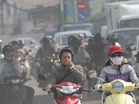 Ô nhiễm không khí vượt ngưỡng 200, "1 buổi sáng ở ngoài đường tương đương hút 2 bao thuốc"