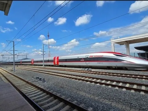 Indonesia chật vật với dự án đường sắt tốc độ cao: Lỗ 260 triệu USD/năm vì không đủ hành khách